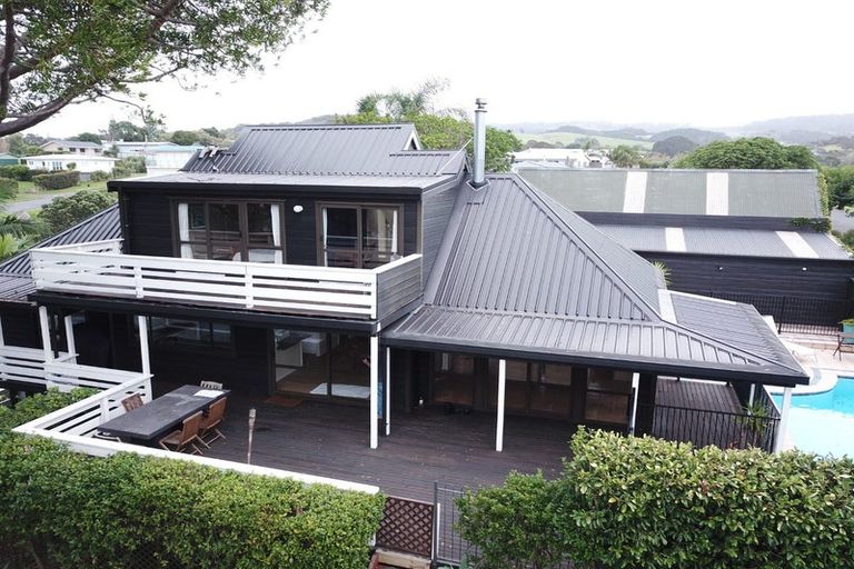 Photo of property in 34 Harbour View Road, Leigh, 0985