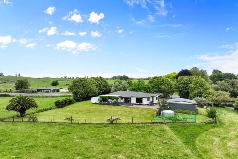 Photo of property in 15 State Highway 5, Tirau, 3410