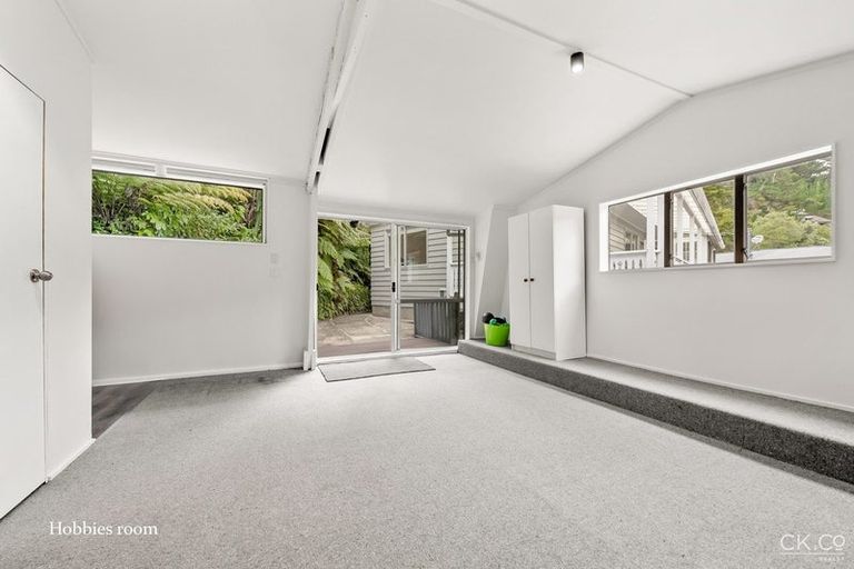 Photo of property in 32 Forest Road, Pinehaven, Upper Hutt, 5019