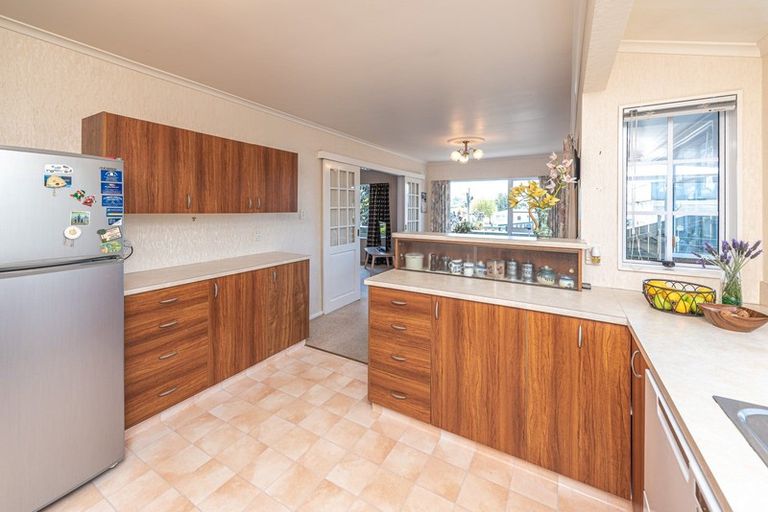 Photo of property in 28 Lindsey Crescent, Springvale, Whanganui, 4501