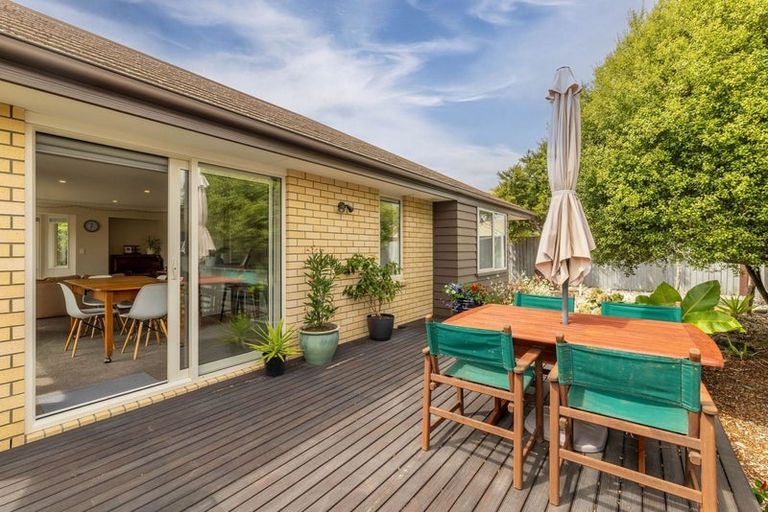 Photo of property in 1/27 Kirsten Place, Parklands, Christchurch, 8083