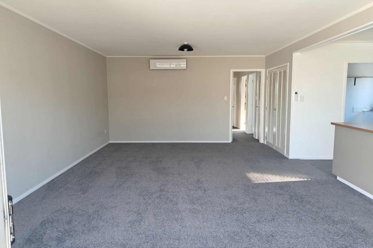Photo of property in 2/4 Abelia Place, Papatoetoe, Auckland, 2025