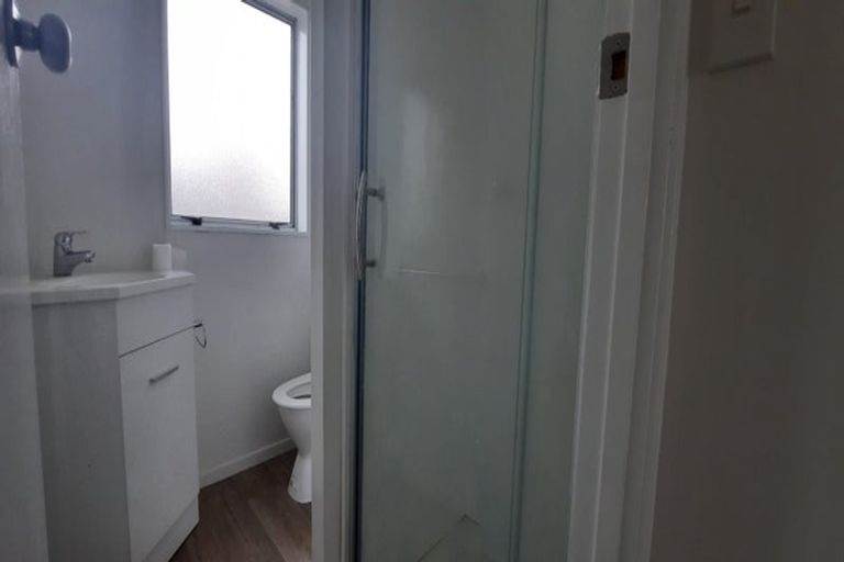 Photo of property in 85 Astley Avenue, New Lynn, Auckland, 0600