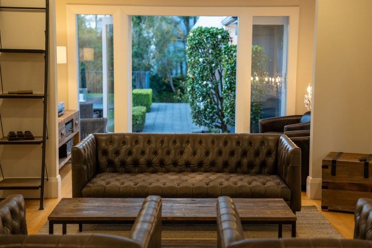 Photo of property in 6 Weka Street, Fendalton, Christchurch, 8041