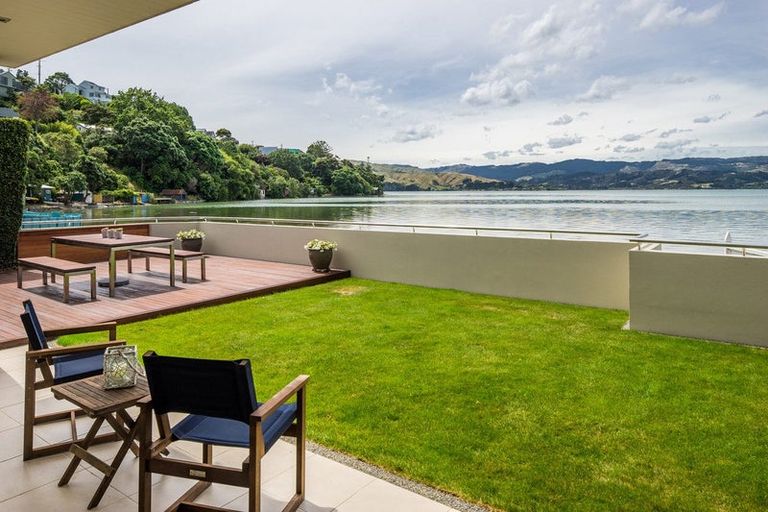 Photo of property in 85 Paremata Road, Paremata, Porirua, 5024