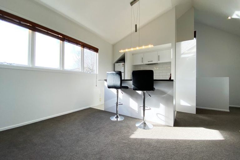 Photo of property in 2 Brassey Road, Birkenhead, Auckland, 0626