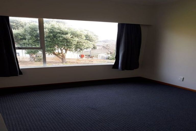 Photo of property in 8 Tahi Road, Paraparaumu Beach, Paraparaumu, 5032
