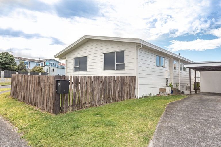 Photo of property in 4a Tainui Street, Castlecliff, Whanganui, 4501