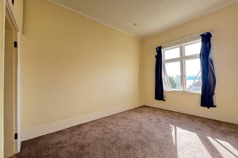 Photo of property in 2/51 Barnard Street, Wadestown, Wellington, 6012