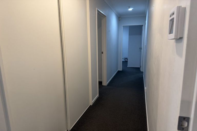 Photo of property in 35 Croftview Road, Wattle Downs, Auckland, 2103