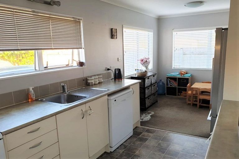 Photo of property in 8a Norman Street, Waitara, 4320