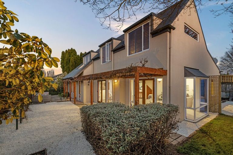 Photo of property in 2/151 Idris Road, Strowan, Christchurch, 8052