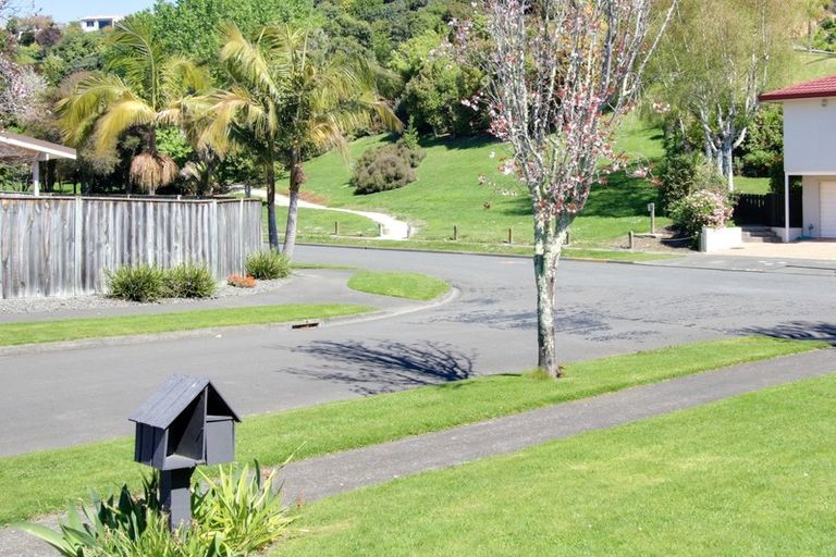 Photo of property in 1 Kotuku Place, Taradale, Napier, 4112