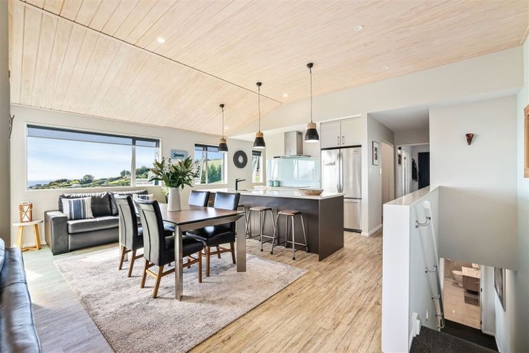 Photo of property in 10 The Terrace, Mount Pleasant, Christchurch, 8081