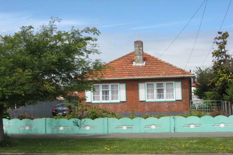 Photo of property in 68 Smith Street, Woolston, Christchurch, 8062