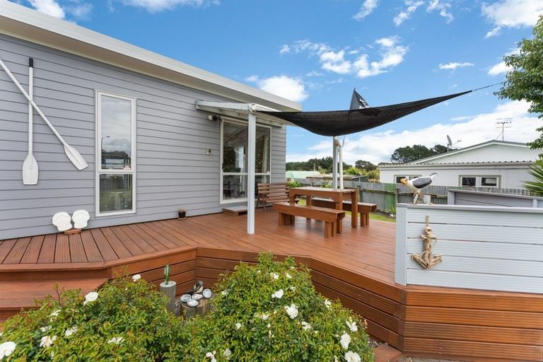Photo of property in 11 Ramona Avenue, Waitarere Beach, Levin, 5510