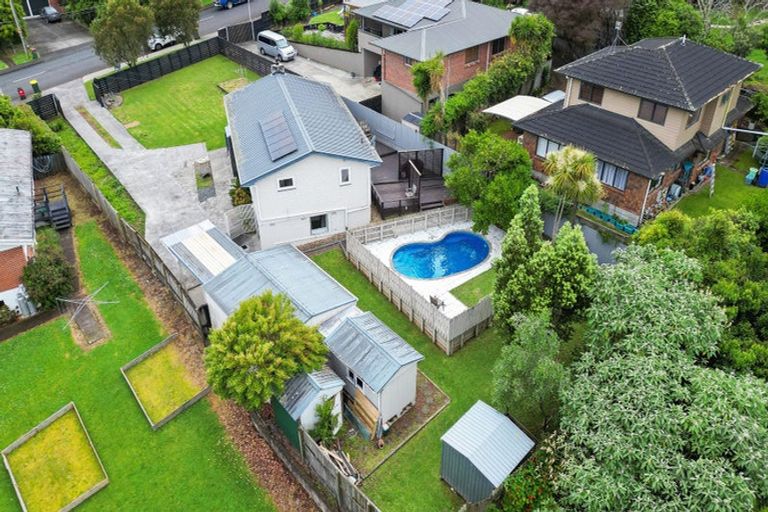 Photo of property in 15 Red Hill Road, Red Hill, Papakura, 2110