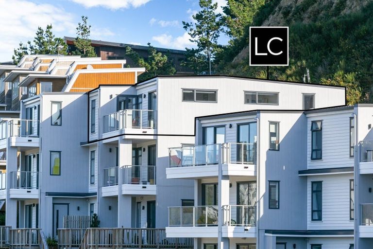 Photo of property in 6/69 Tiketike Way, Brooklyn, Wellington, 6021