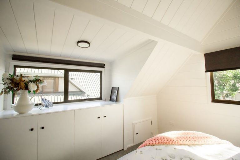 Photo of property in 266 Victoria Avenue, Hokowhitu, Palmerston North, 4410