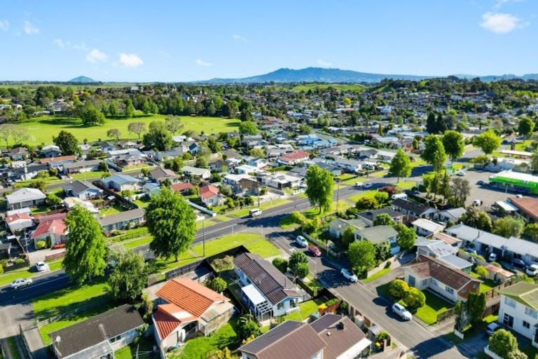 Photo of property in 2 Montana Place, Dinsdale, Hamilton, 3204