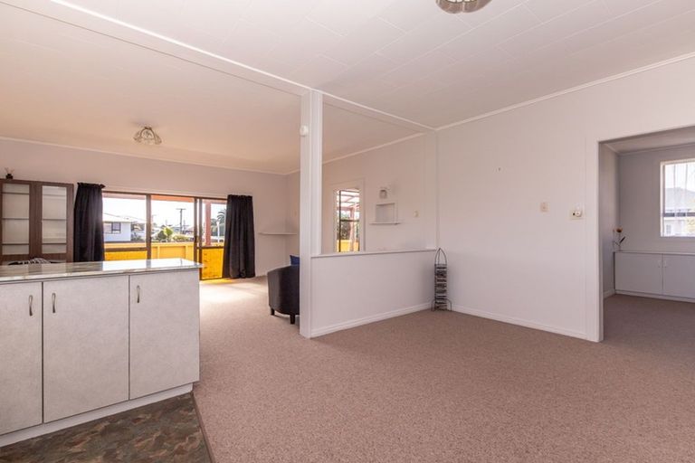 Photo of property in 20 Bentham Street, Westport, 7825