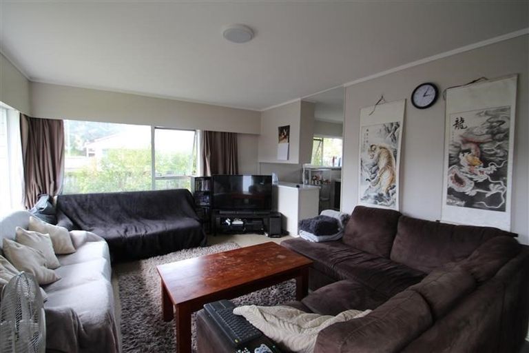 Photo of property in 1/44 Chartwell Avenue, Glenfield, Auckland, 0629