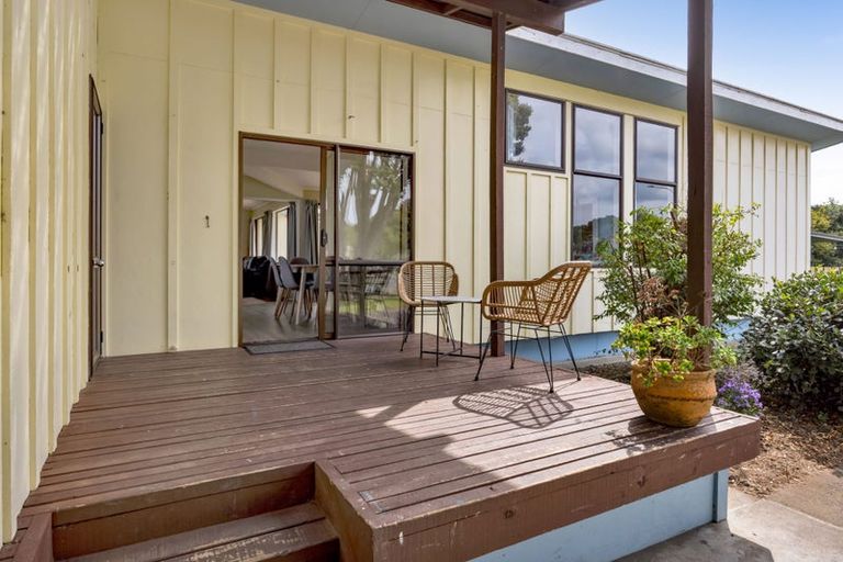 Photo of property in 29 Gibson Place, Patea, 4520