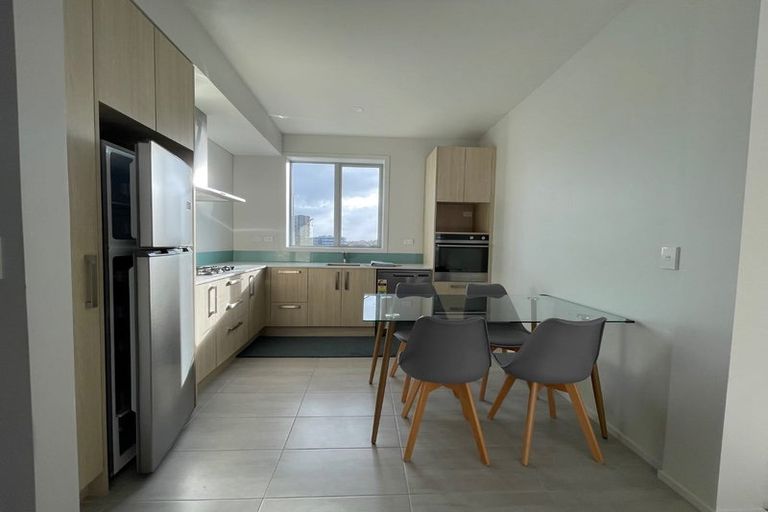 Photo of property in 7 Ceramic Lane, New Lynn, Auckland, 0600