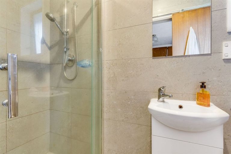 Photo of property in 70 Sarabande Avenue, Redwood, Christchurch, 8051