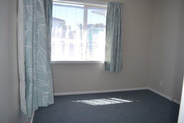 Photo of property in 36 Cypress Drive, Maungaraki, Lower Hutt, 5010