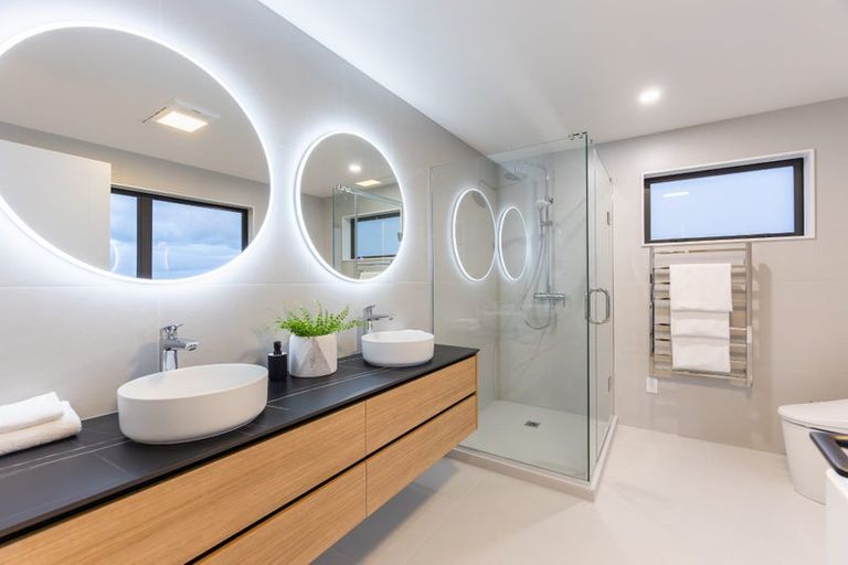 Photo of property in 17 Pakirikiri Street, Long Bay, Auckland, 0630