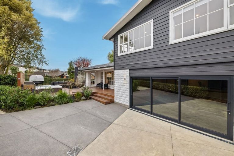 Photo of property in 7 Parkstone Avenue, Ilam, Christchurch, 8041