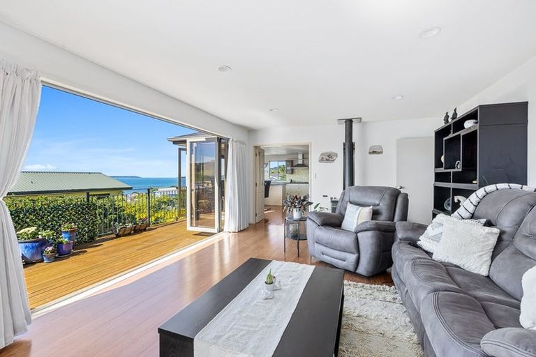 Photo of property in 31 Merehai Place, Snells Beach, 0920