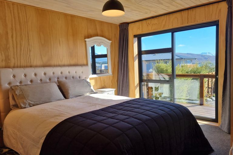 Photo of property in 7 Rankin Rise, Lake Tekapo, 7999