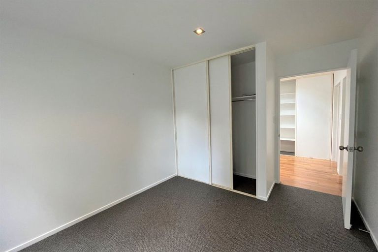 Photo of property in 1a Sycamore Drive, Sunnynook, Auckland, 0620