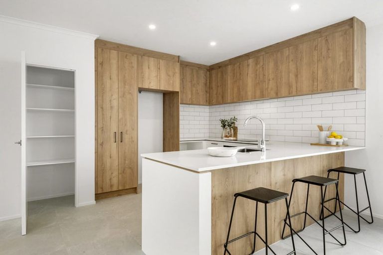 Photo of property in 36b Kukuwai Avenue, Red Beach, 0932