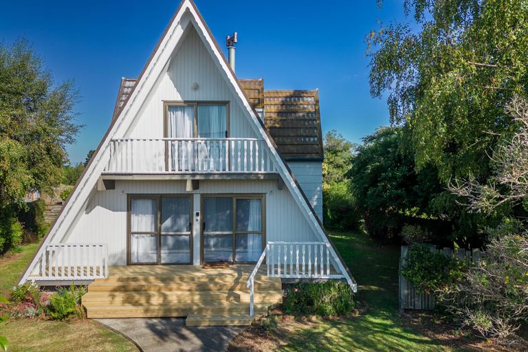 Photo of property in 7 Eaton Street, Waimate, 7924