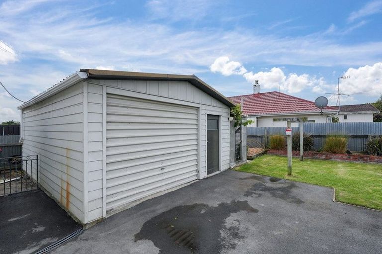 Photo of property in 2 Rowan Street, Hargest, Invercargill, 9810