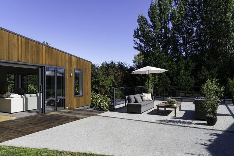 Photo of property in 67 Mcdonnell Road, Arrowtown, 9302