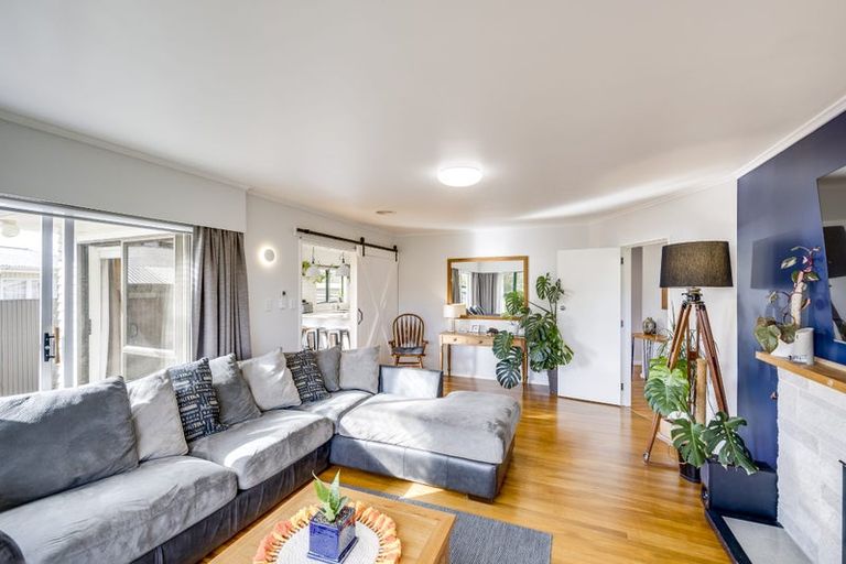 Photo of property in 16 Surrey Street, Taradale, Napier, 4112