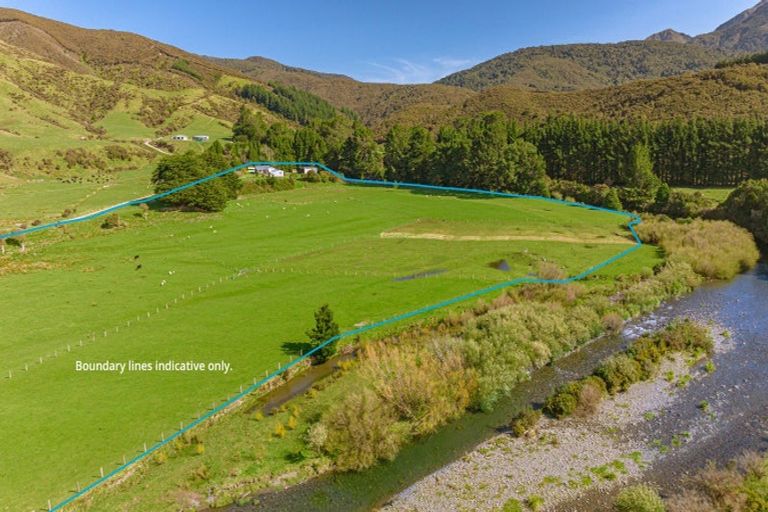 Photo of property in 722 Putara Road, Eketahuna, 4994