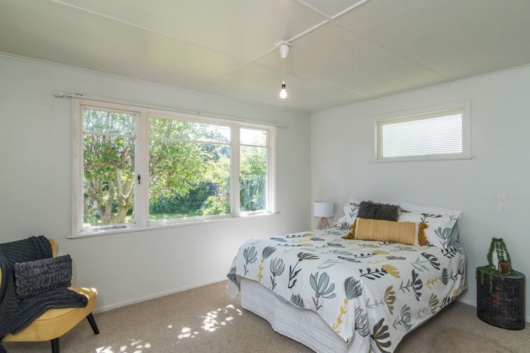 Photo of property in 246 Te Moana Road, Waikanae, 5036