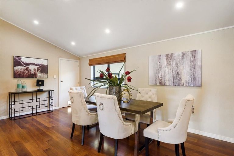 Photo of property in 166 Holmes Road, Waiuku, 2682