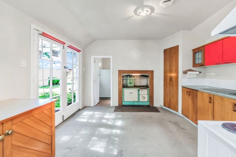 Photo of property in 4-8 Farr Street, Whitecliffs, Coalgate, 7673