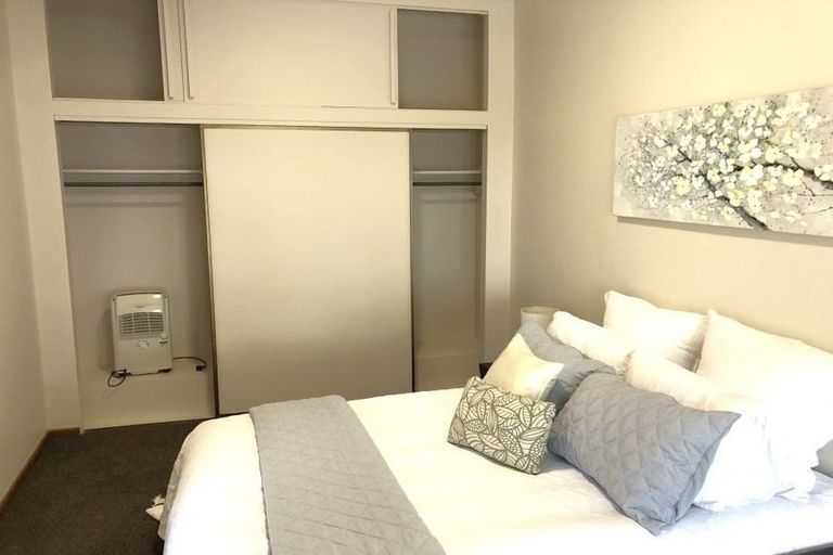 Photo of property in 48 Randwick Road, Northland, Wellington, 6012