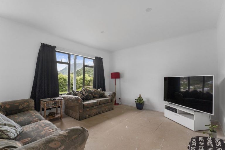 Photo of property in 8 Suffolk Street, Picton, 7220