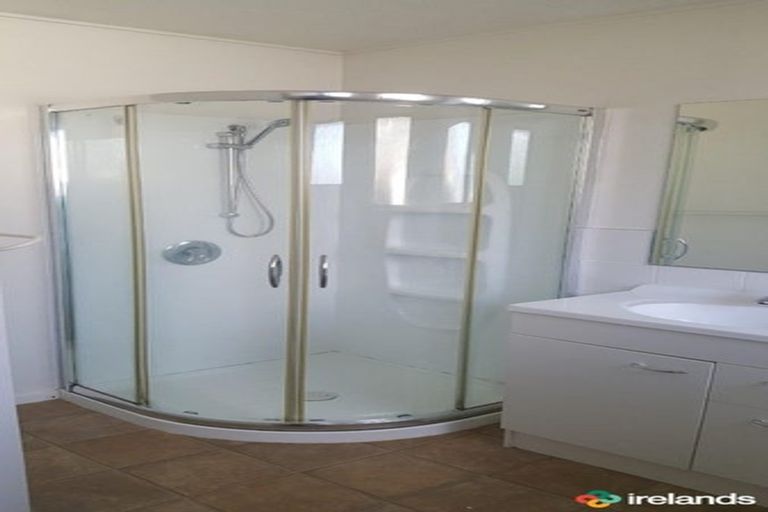 Photo of property in 1/208 Grimseys Road, Redwood, Christchurch, 8051