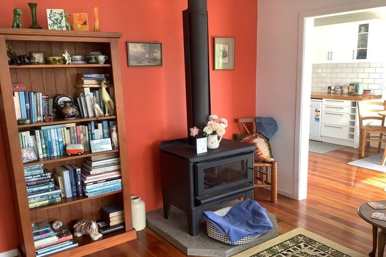 Photo of property in 28a Old Road South, Okato, 4335