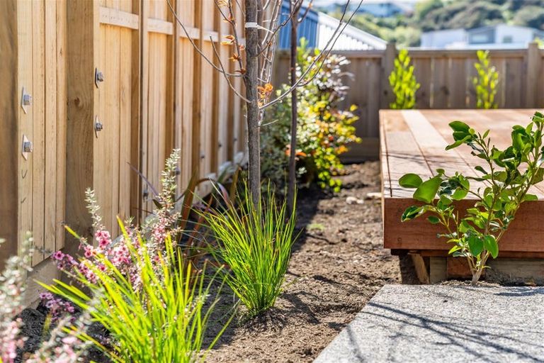 Photo of property in 37a Waitaria Terrace, Aotea, Porirua, 5024