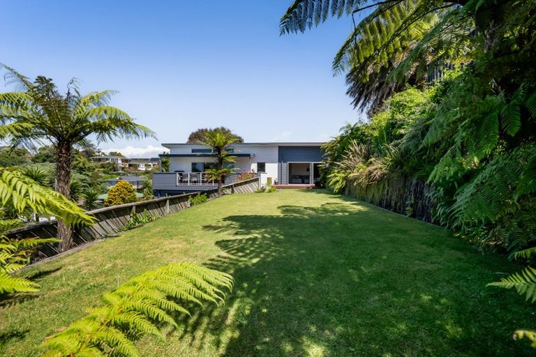 Photo of property in 82 Awanui Street, Merrilands, New Plymouth, 4312